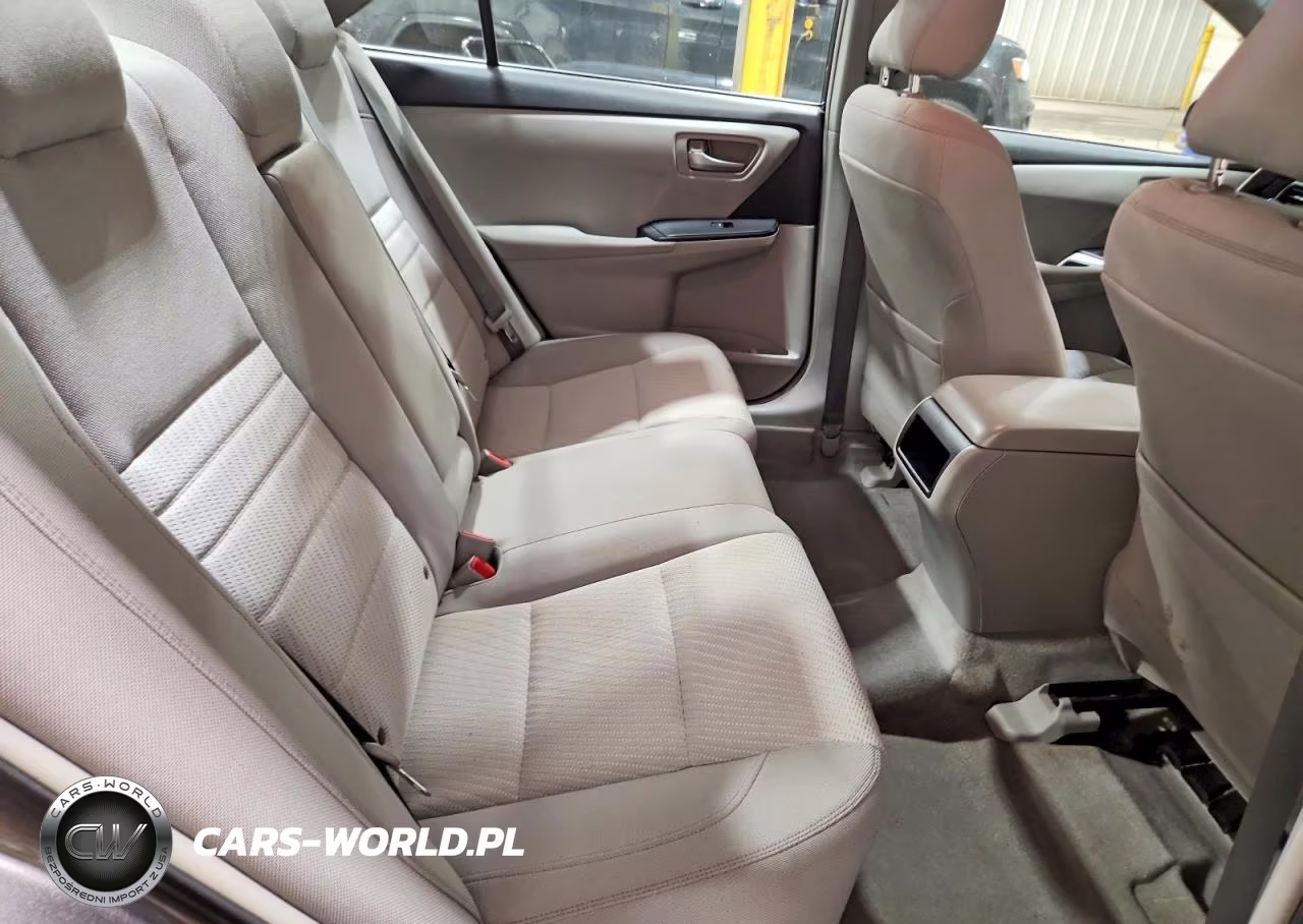 2015 Toyota Camry Le VIN:4T4BF1FK3FR460181 - 10