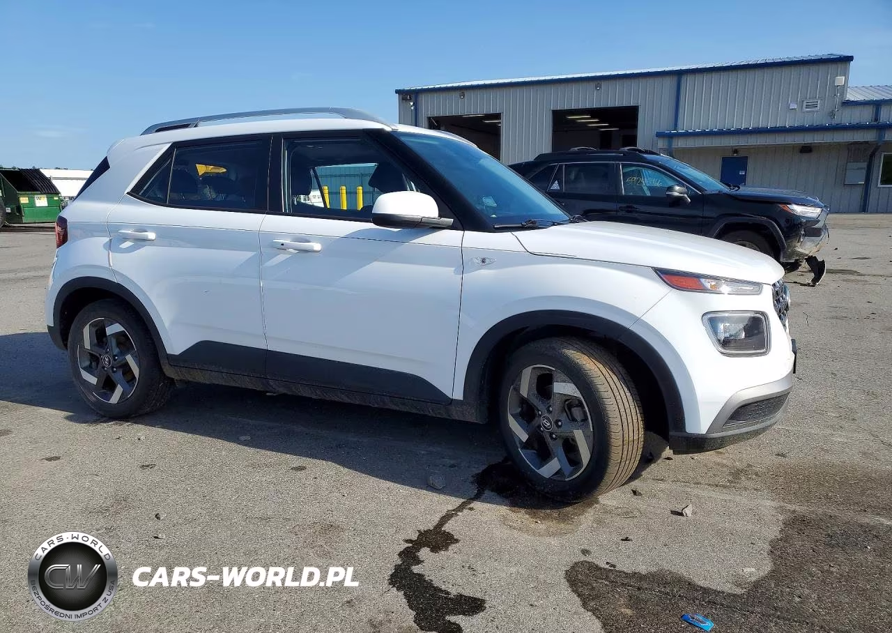 2021 Hyundai Venue Sel VIN:KMHRC8A35MU093954 - 4