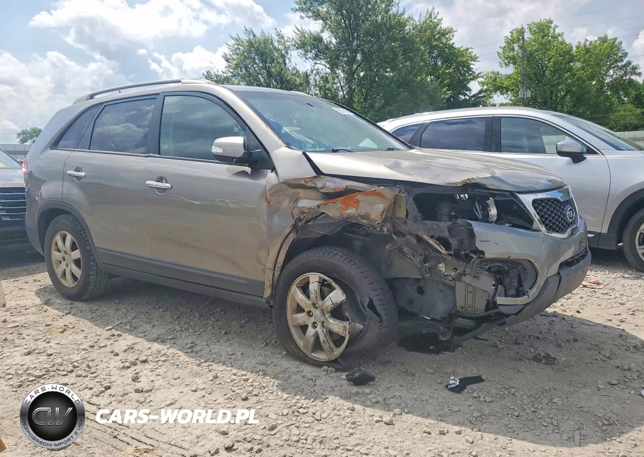 2013 Kia Sorento Lx VIN:5XYKT3A69DG381206 - 4