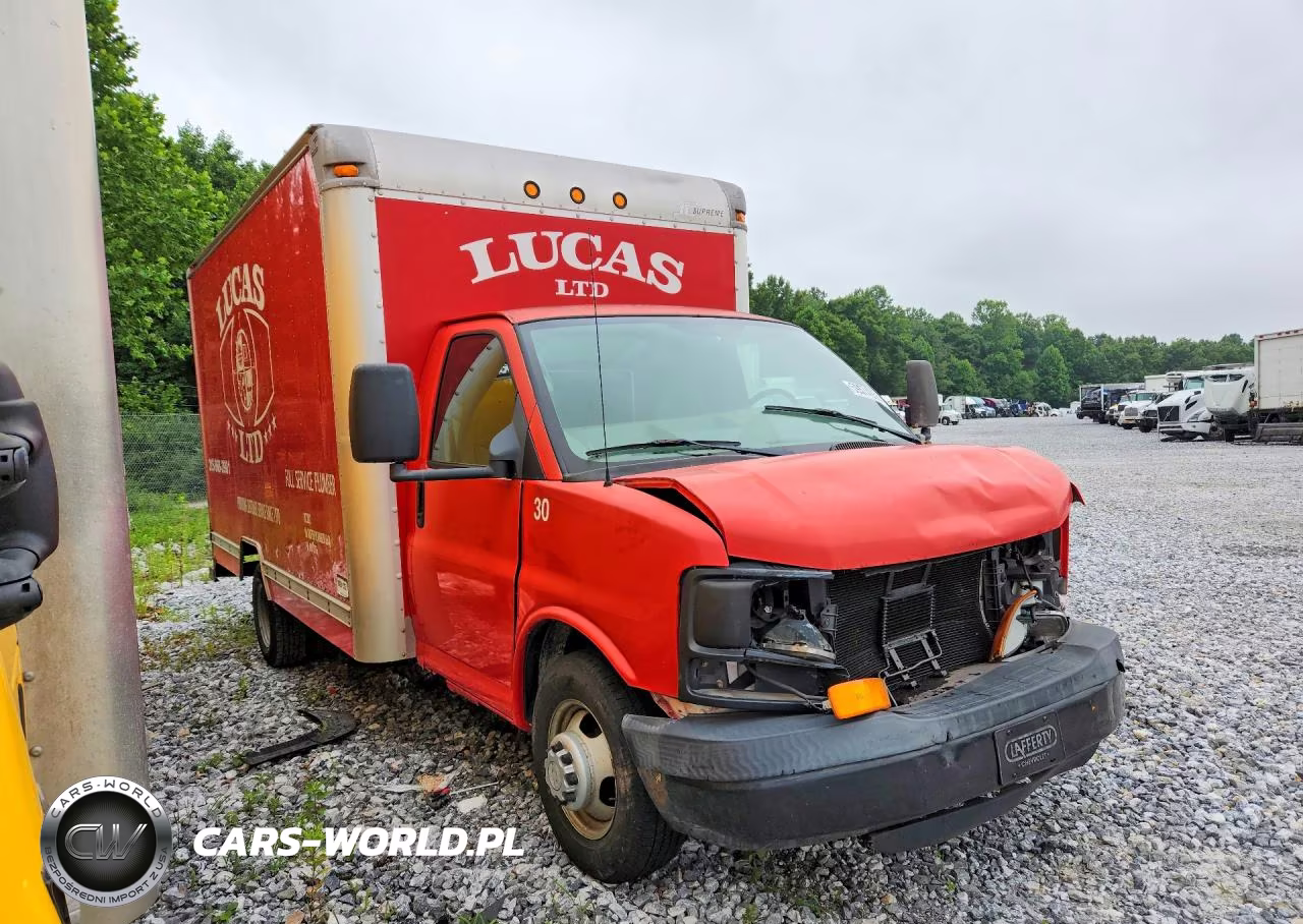 2006 Chevrolet Express Box Truck VIN:1GBJG31U061266239 - 4