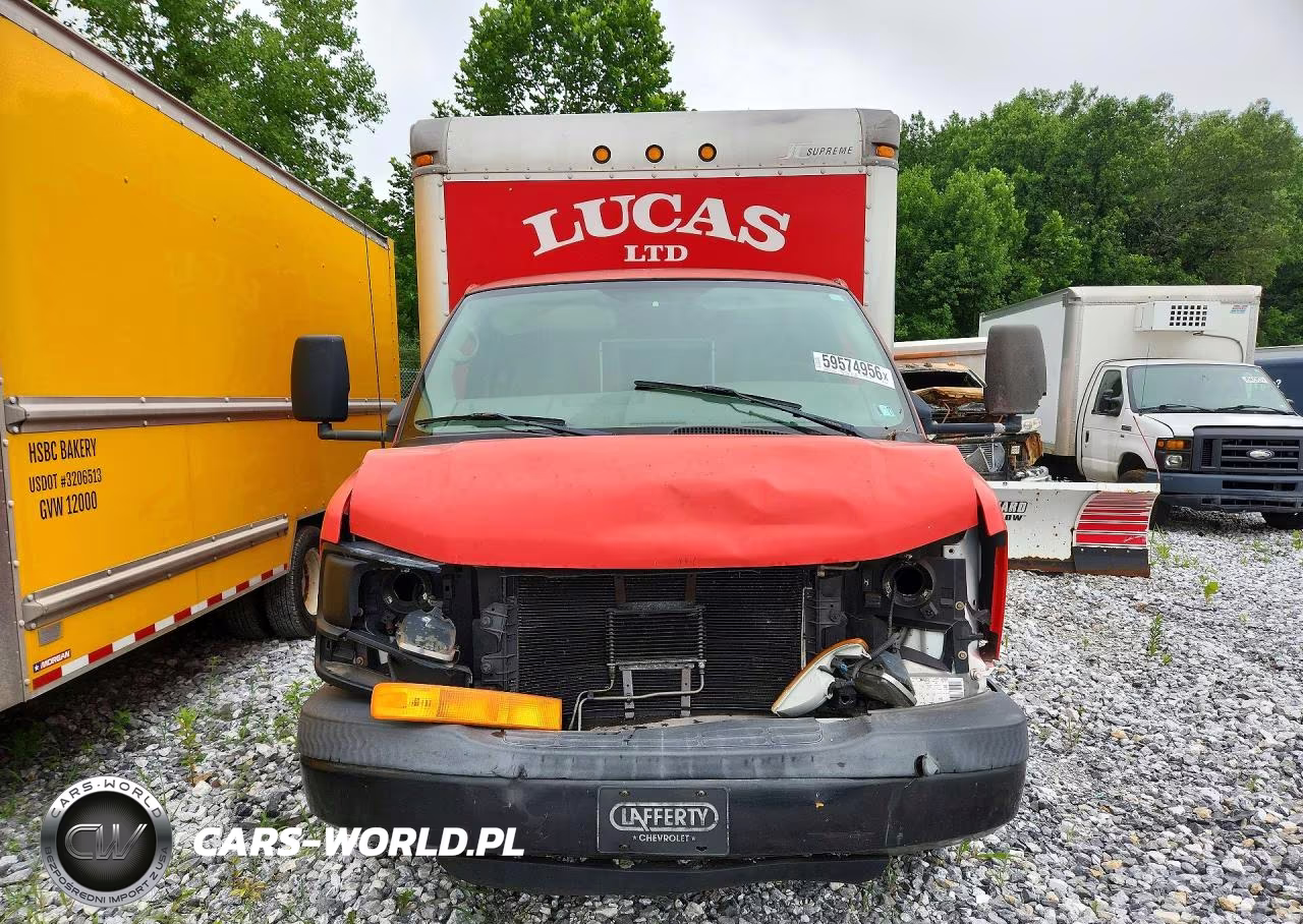 2006 Chevrolet Express Box Truck VIN:1GBJG31U061266239 - 5