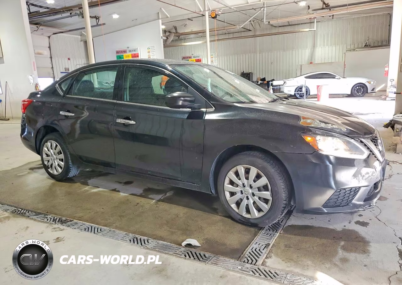 2019 Nissan Sentra S VIN:3N1AB7APXKY351867 - 4