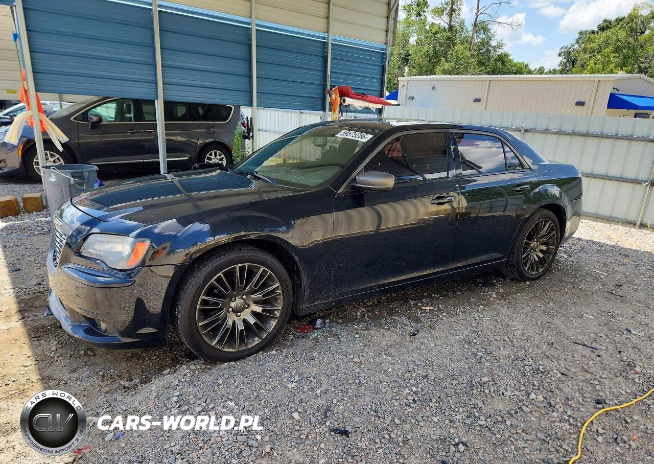2013 Chrysler 300C Varvatos