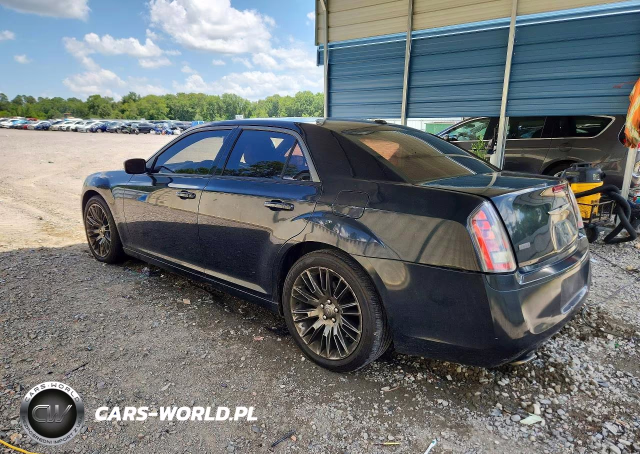 2013 Chrysler 300C Varvatos VIN:2C3CCADG2DH741158 - 2