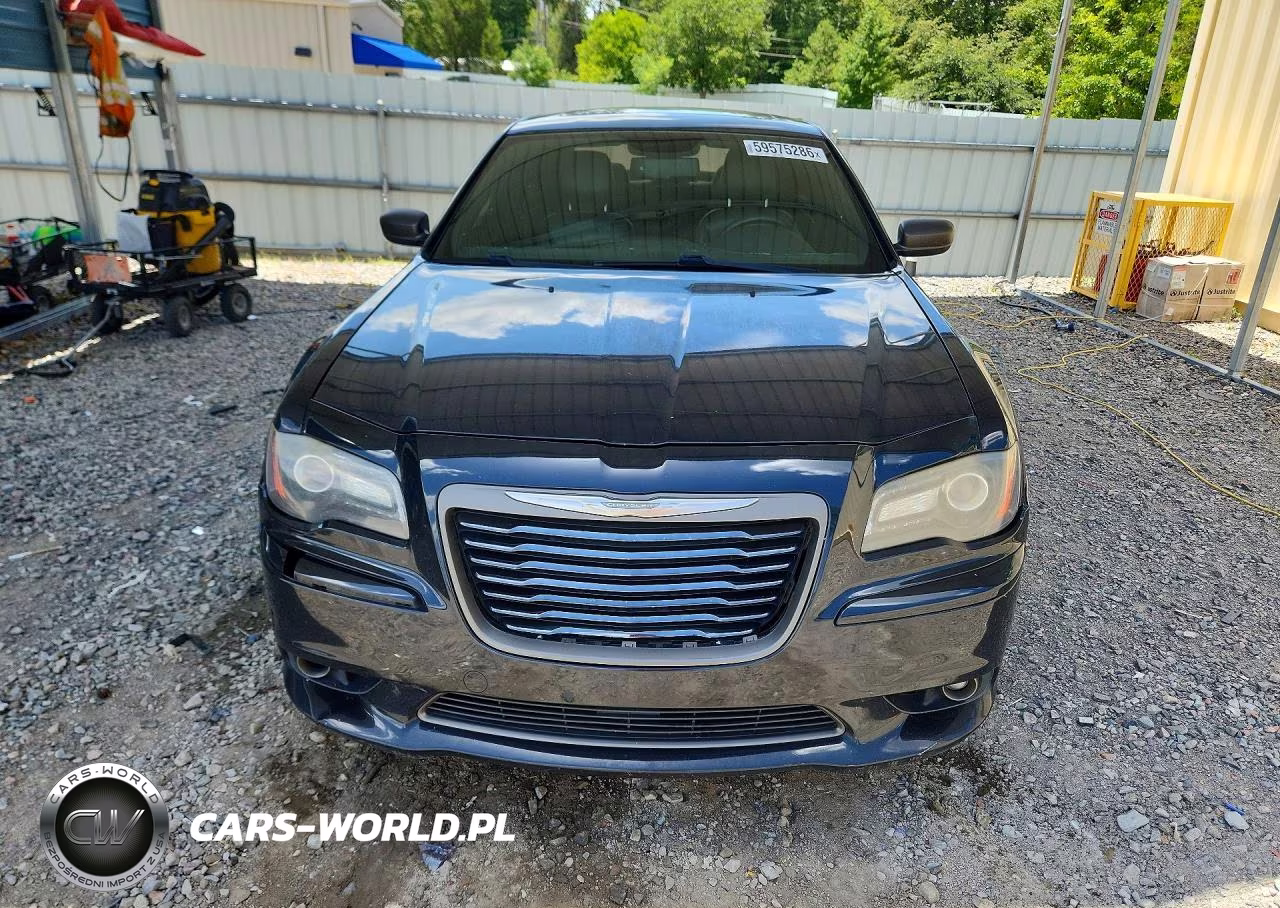 2013 Chrysler 300C Varvatos VIN:2C3CCADG2DH741158 - 5