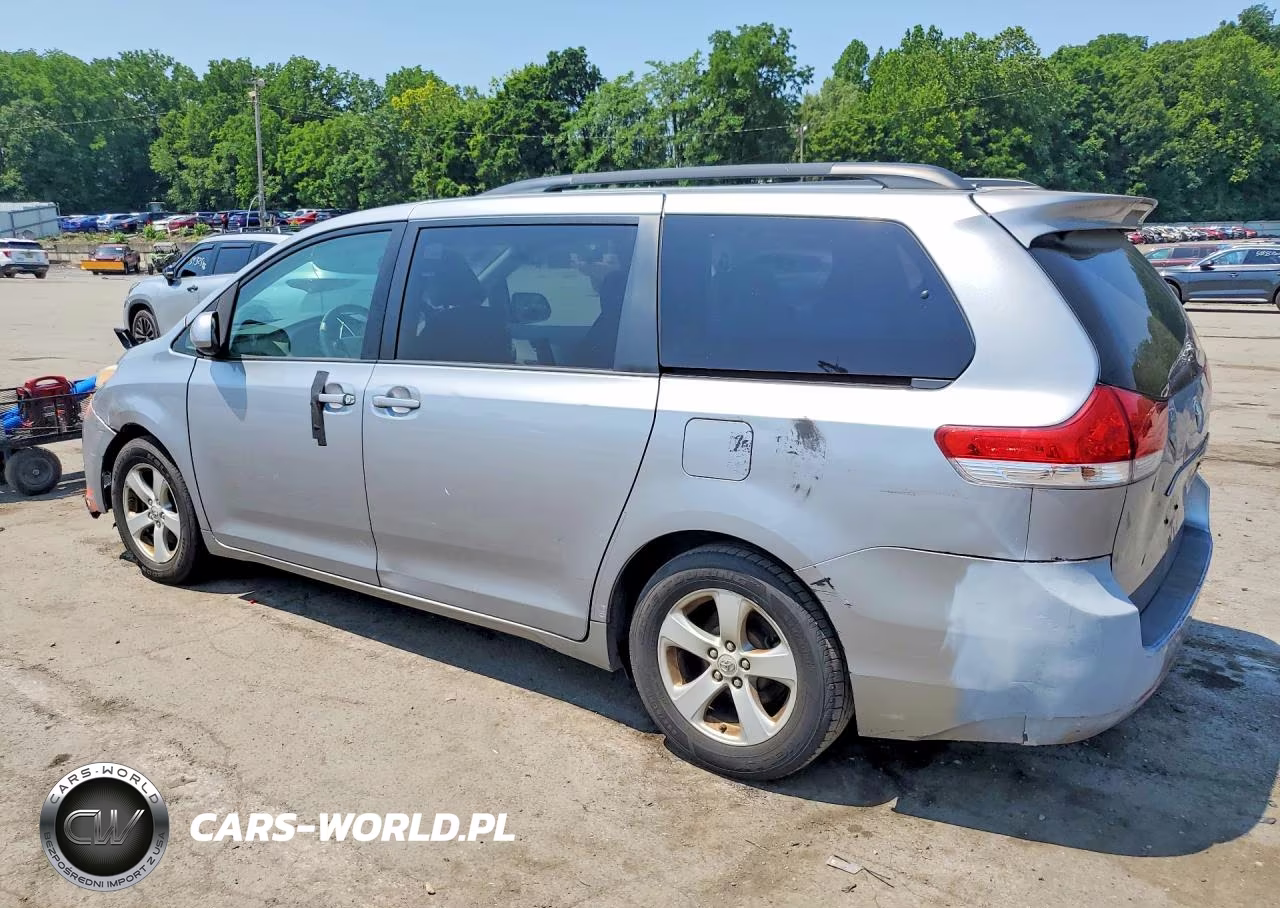 2011 Toyota Sienna Le VIN:5TDKK3DC8BS066997 - 2