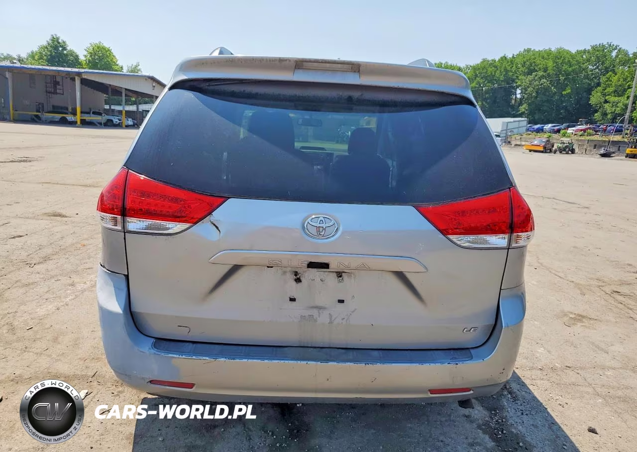 2011 Toyota Sienna Le VIN:5TDKK3DC8BS066997 - 6