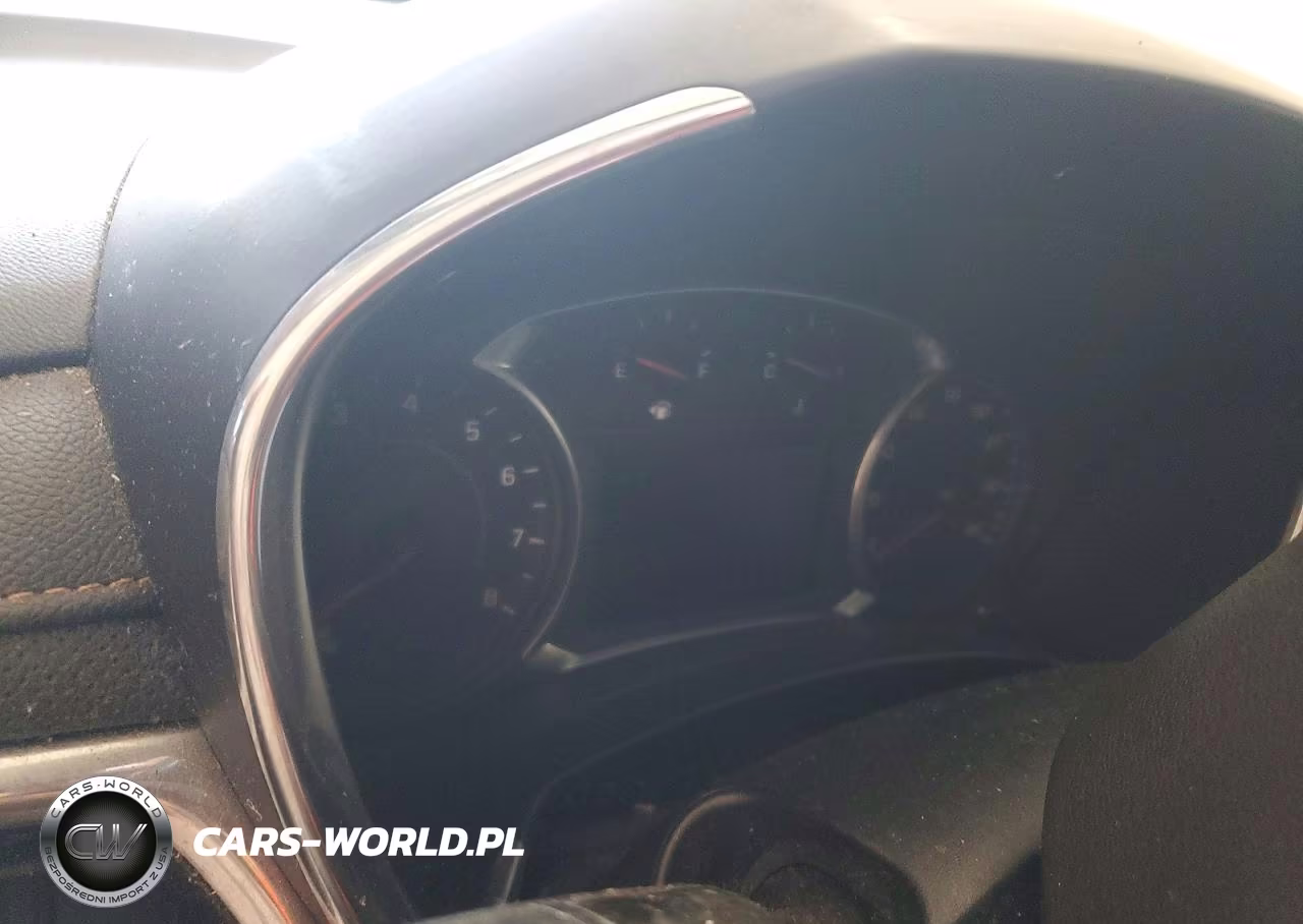 2019 Chevrolet Equinox Premier VIN:2GNAXXEV1K6257599 - 9