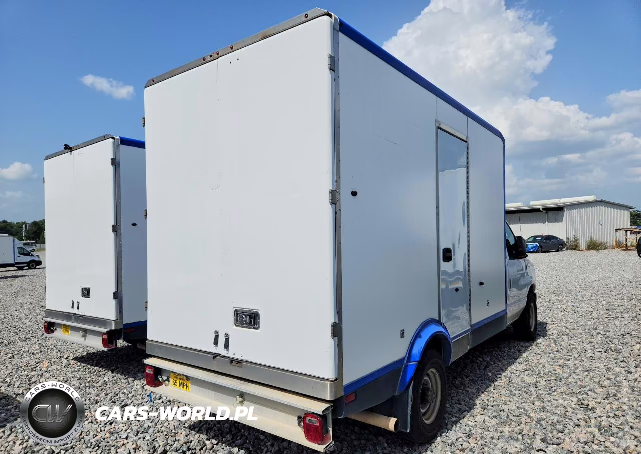 2023 Ford Econoline E350 Super Duty Cutaway Van VIN:1FDWE3FK3PDD14780 - 3