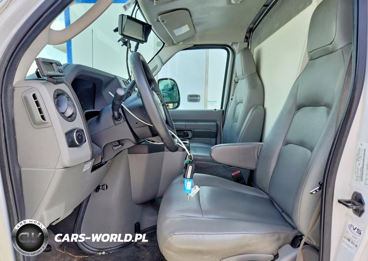 2023 Ford Econoline E350 Super Duty Cutaway Van VIN:1FDWE3FK3PDD14780 - 7