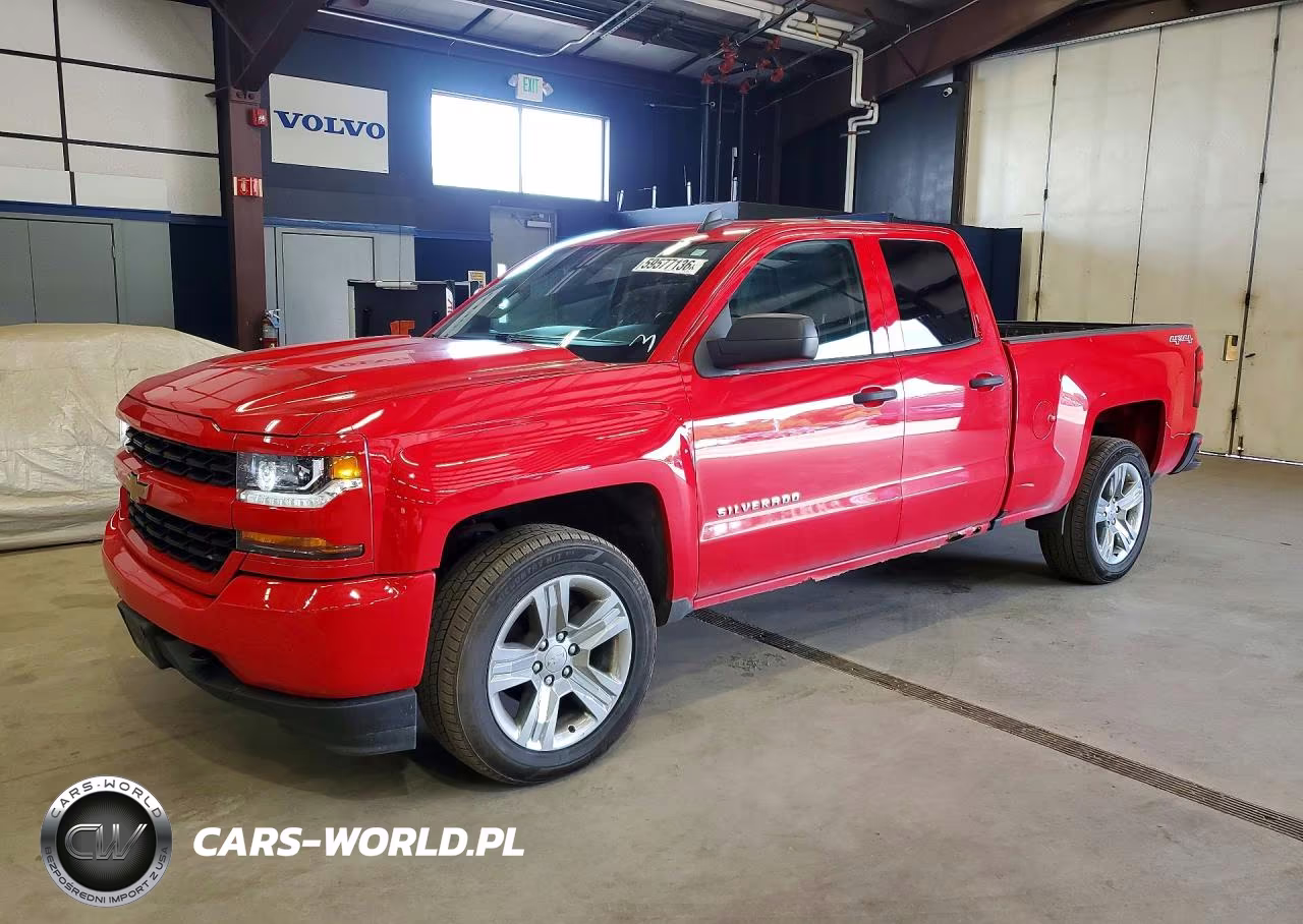 2017 Chevrolet Silverado K1500 Custom – zdjęcie 1 z 12