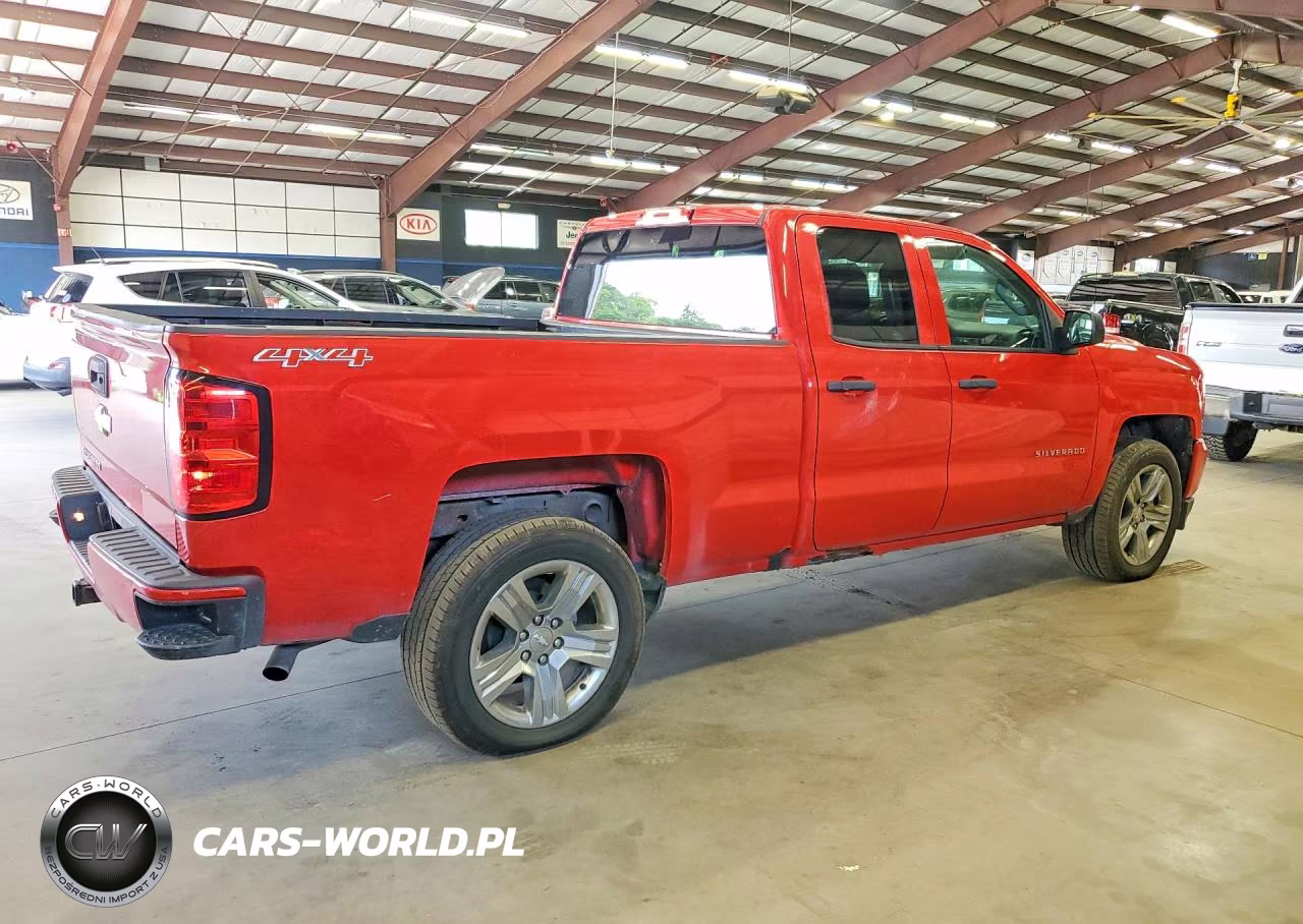 2017 Chevrolet Silverado K1500 Custom VIN:1GCVKPEC7HZ248930 - 3