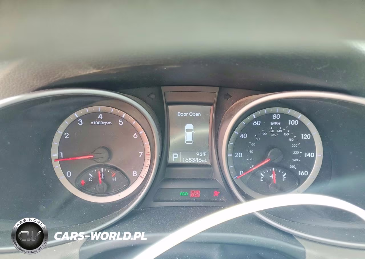2016 Hyundai Santa Fe VIN:5XYZT3LBXGG317169 - 9
