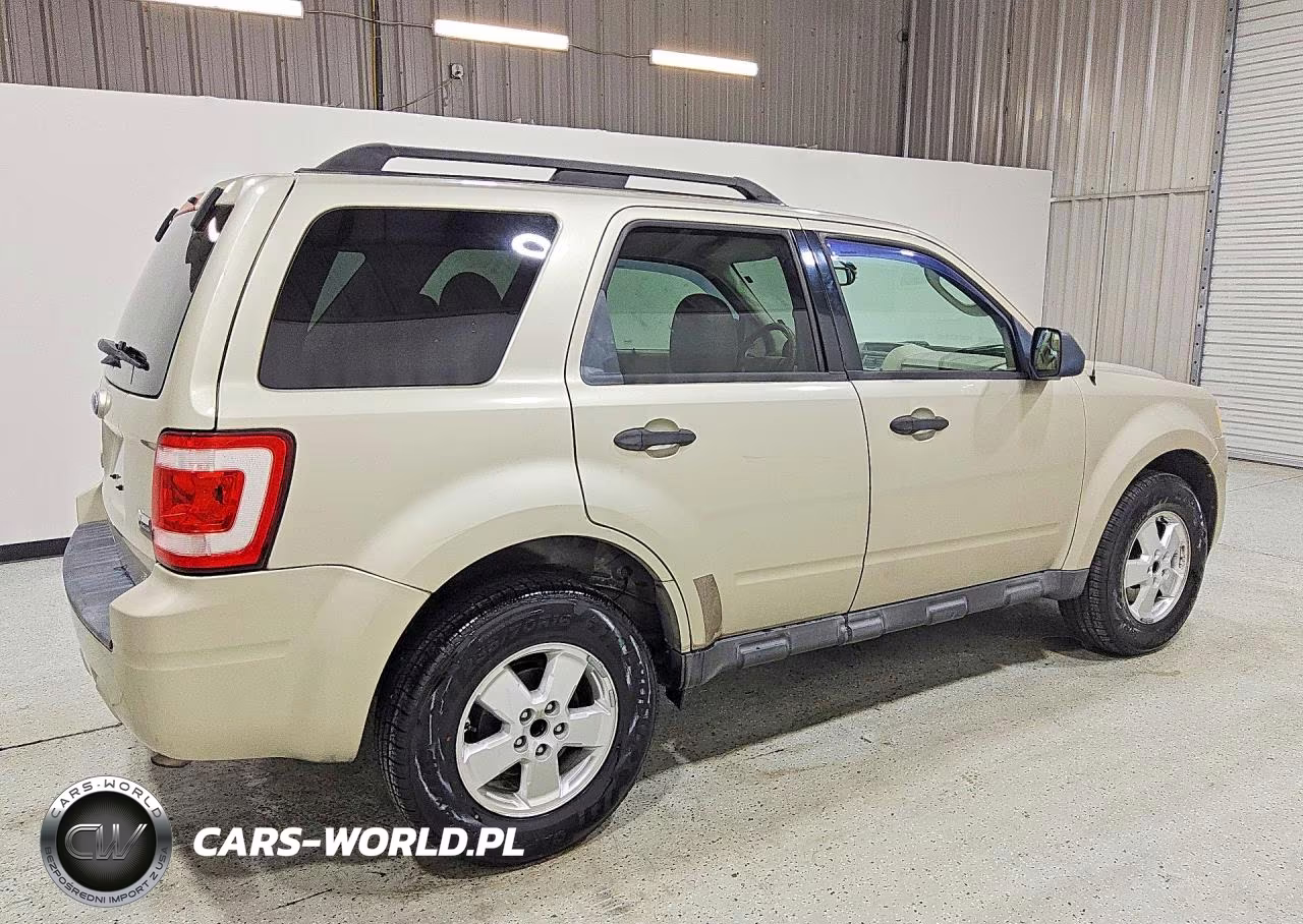 2011 Ford Escape Xlt VIN:1FMCU0DG7BKB26688 - 3