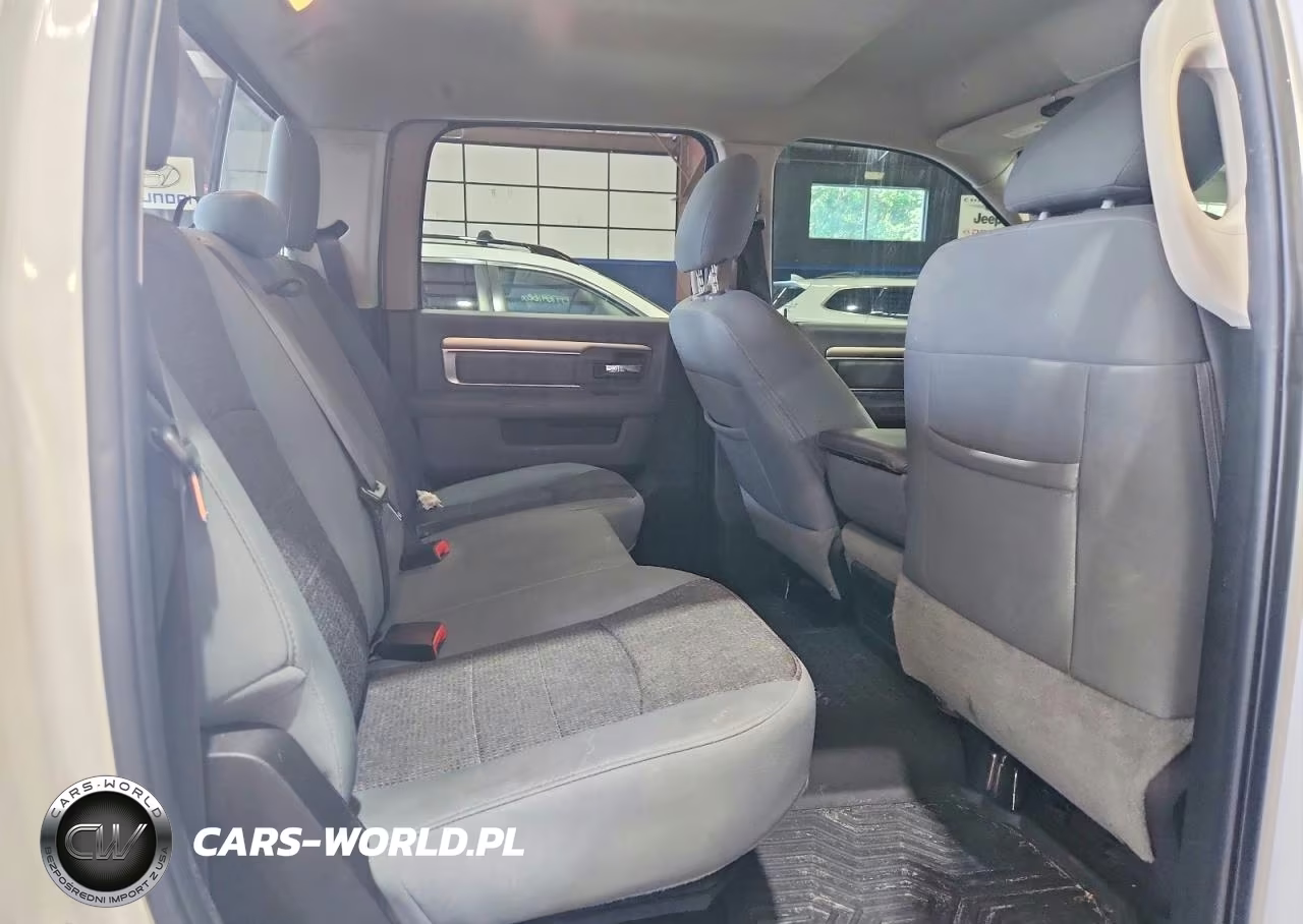 2019 Ram 1500 Classic Slt VIN:1C6RR6TT8KS633284 - 10