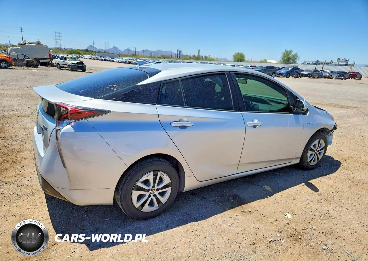 2016 Toyota Prius Two Eco VIN:JTDKARFU0G3028555 - 3
