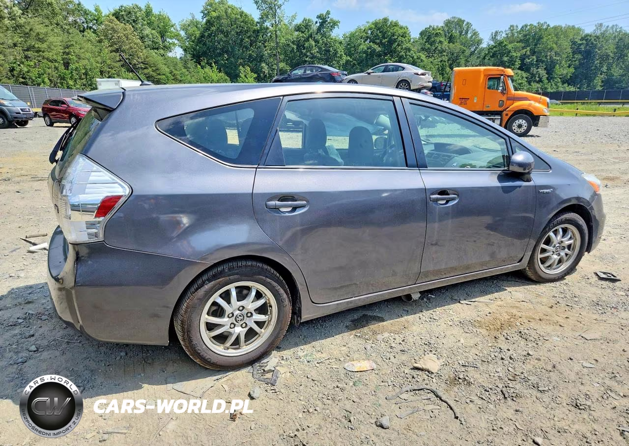 2014 Toyota Prius V Two VIN:JTDZN3EU2EJ005952 - 3