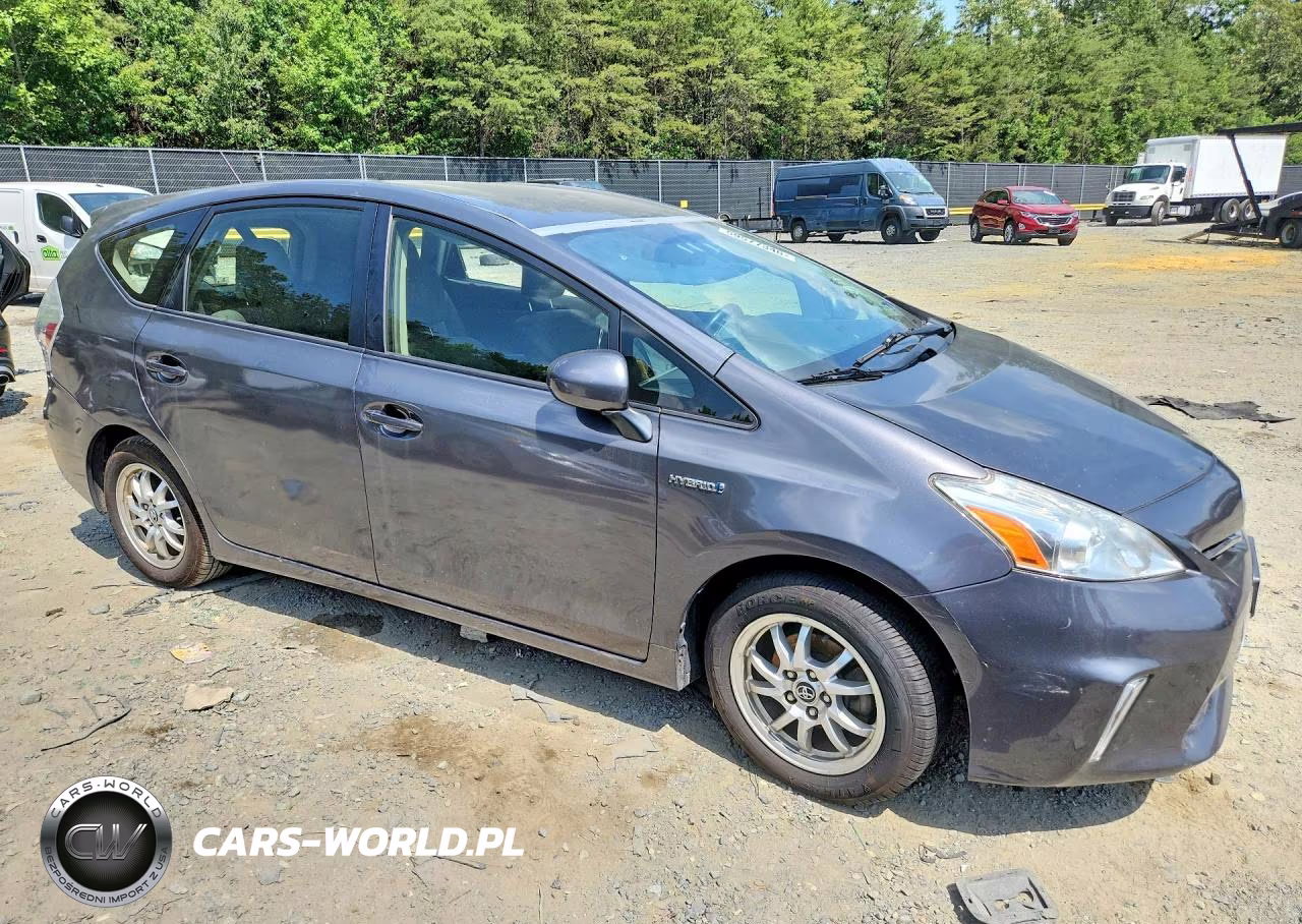 2014 Toyota Prius V Two VIN:JTDZN3EU2EJ005952 - 4