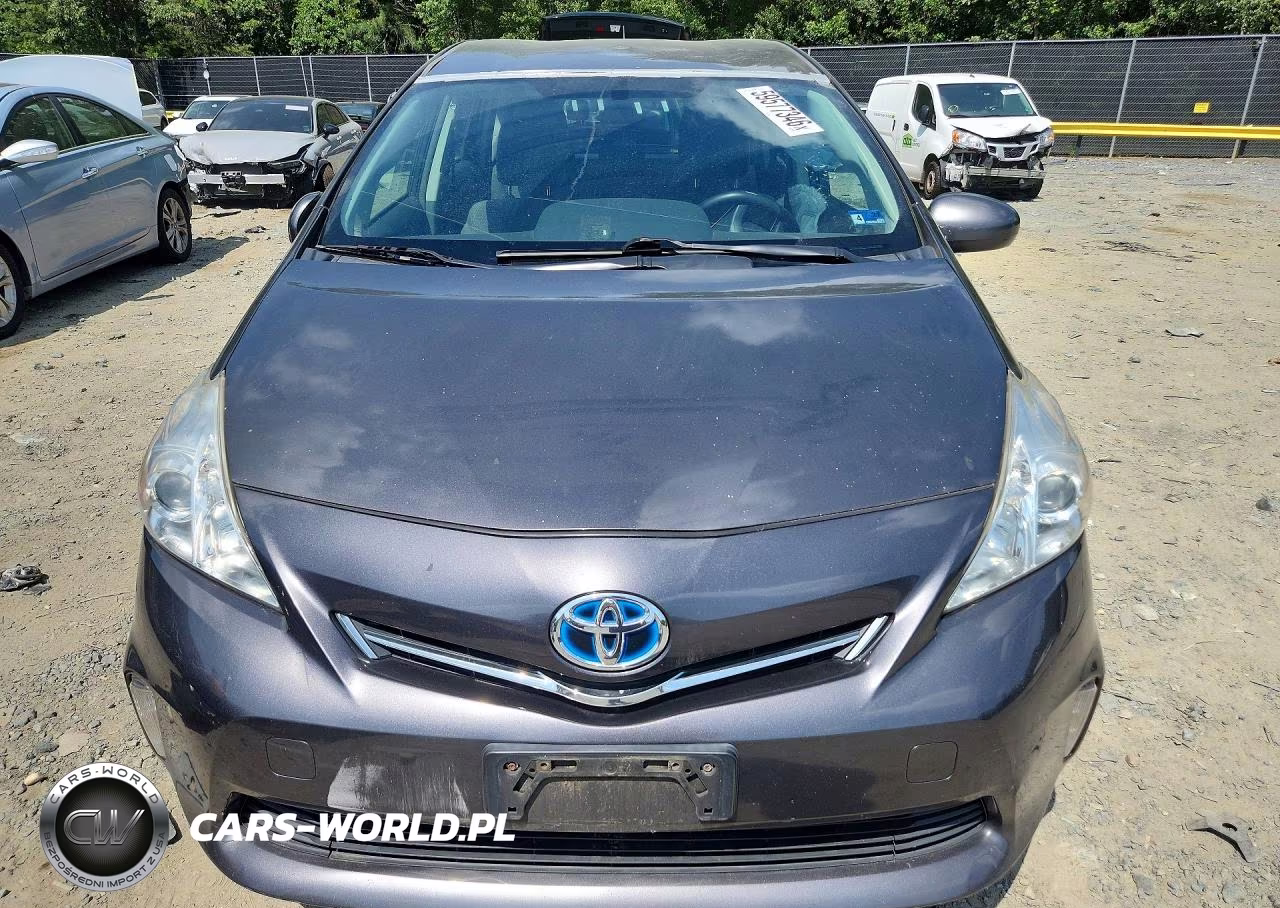 2014 Toyota Prius V Two VIN:JTDZN3EU2EJ005952 - 5