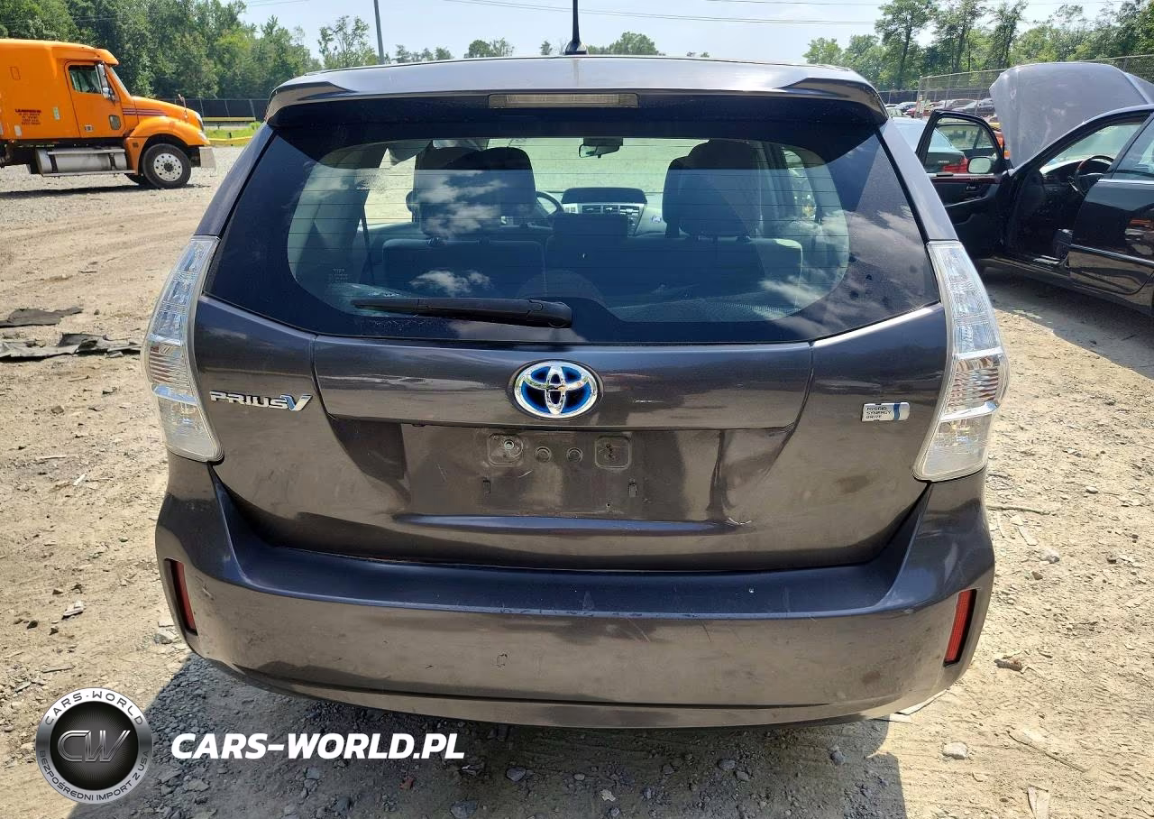 2014 Toyota Prius V Two VIN:JTDZN3EU2EJ005952 - 6