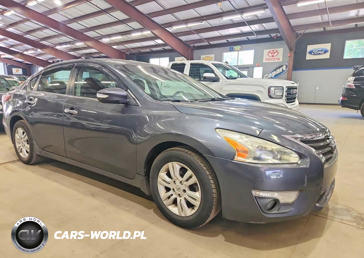 2013 Nissan Altima 2.5 VIN:1N4AL3AP7DN461977 - 4