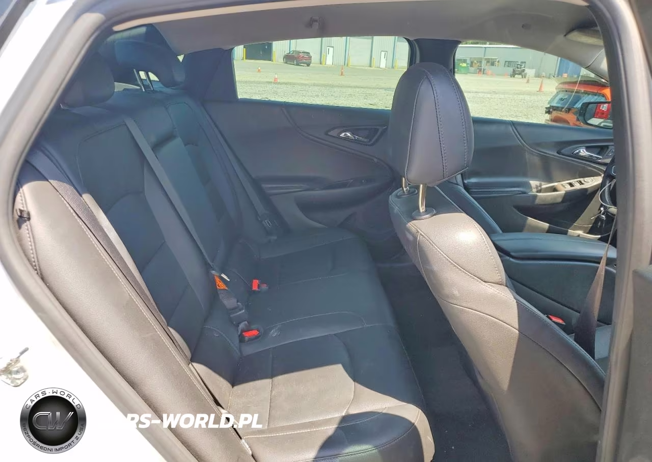 2018 Chevrolet Malibu Lt VIN:1G1ZD5ST2JF251710 - 10