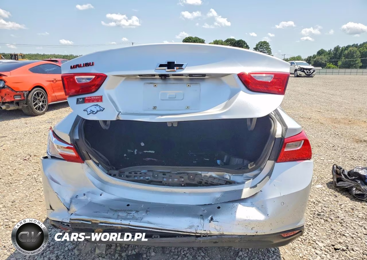 2018 Chevrolet Malibu Lt VIN:1G1ZD5ST2JF251710 - 6