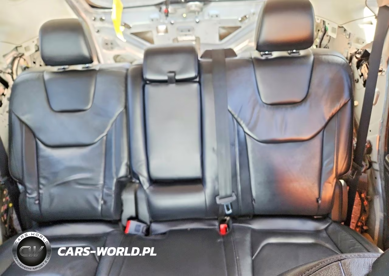 2019 Ford Edge Titanium VIN:2FMPK4K94KBC22629 - 10