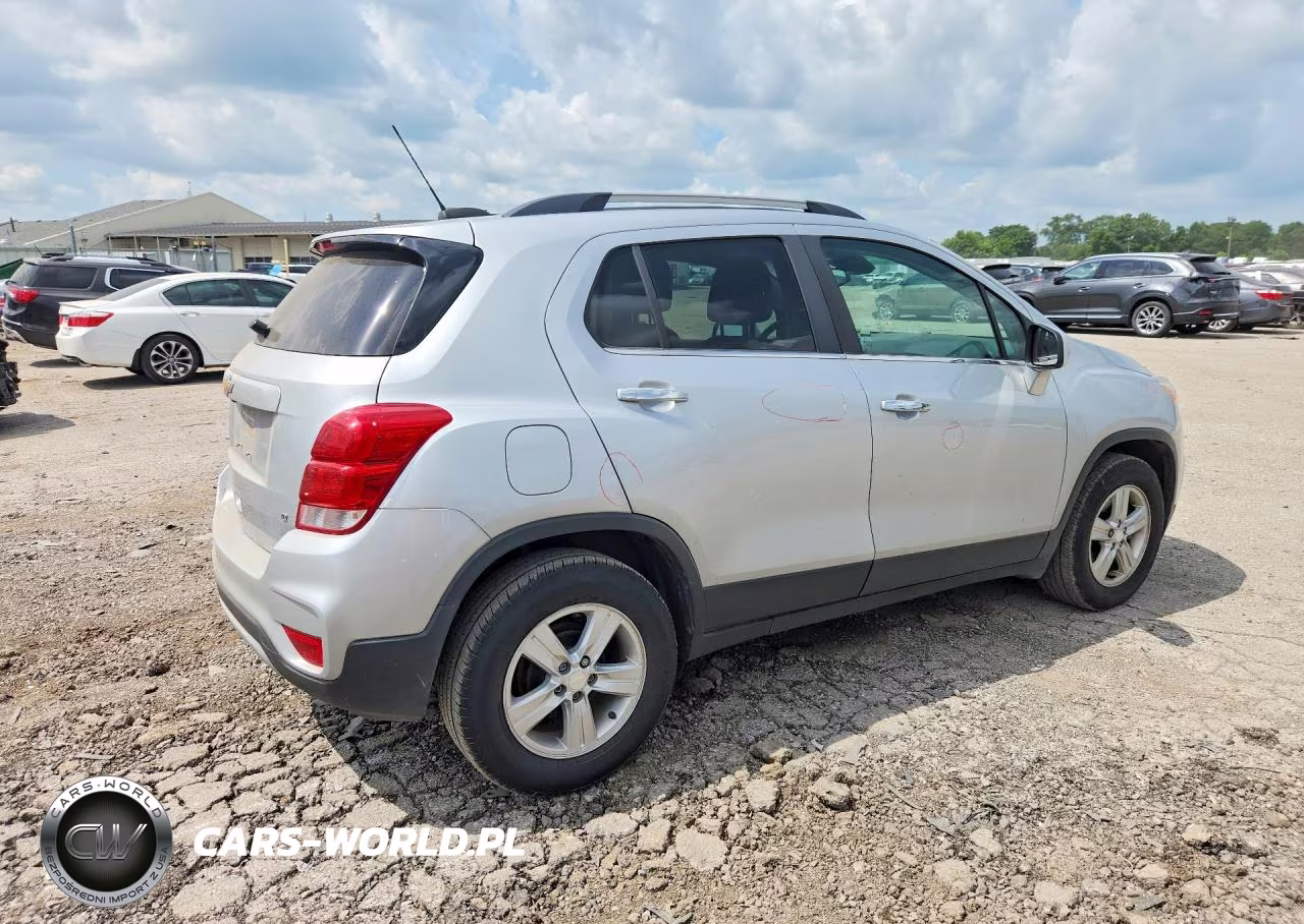 2019 Chevrolet Trax 1Lt VIN:3GNCJLSB1KL374317 - 3