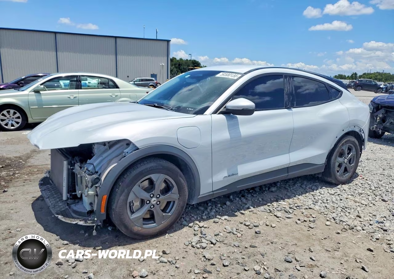 2022 Ford Mustang Mach-E Select
