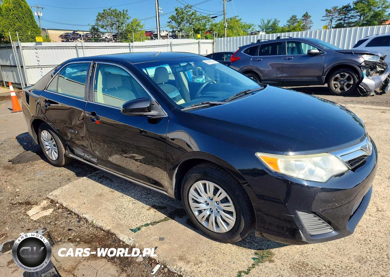 2014 Toyota Camry Le VIN:4T4BF1FK8ER352668 - 4