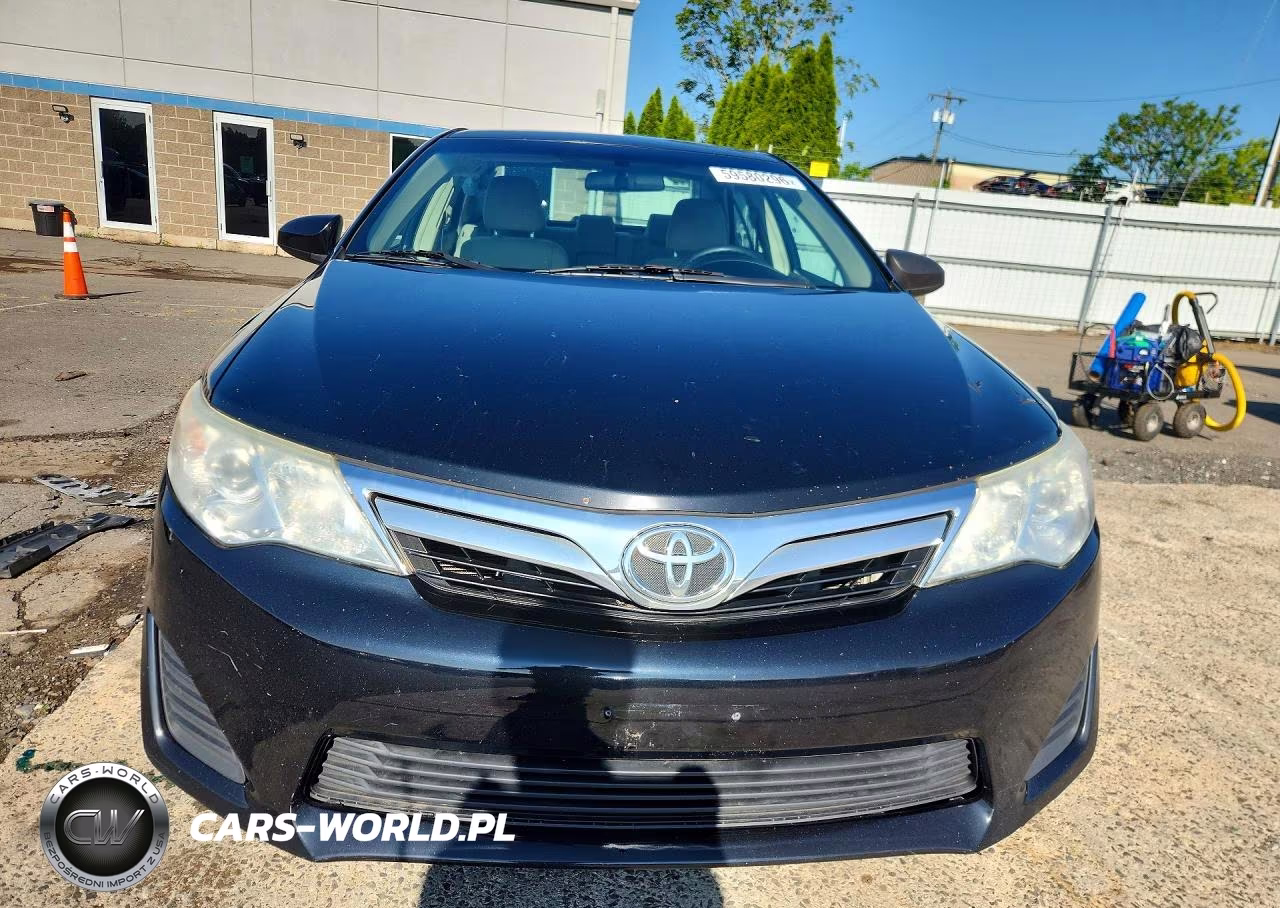 2014 Toyota Camry Le VIN:4T4BF1FK8ER352668 - 5