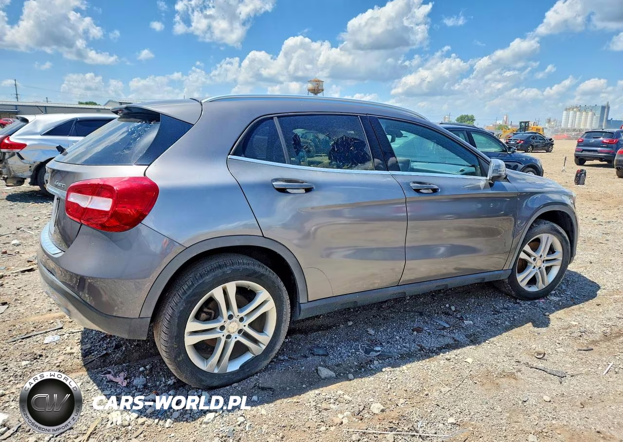 2017 Mercedes-Benz Gla 250 4Matic VIN:WDCTG4GBXHJ336441 - 3
