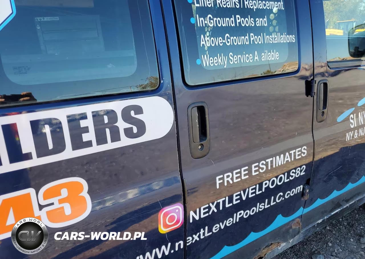 2003 Chevrolet Express Utility - Service Van VIN:1GCHG35U931136105 - 11