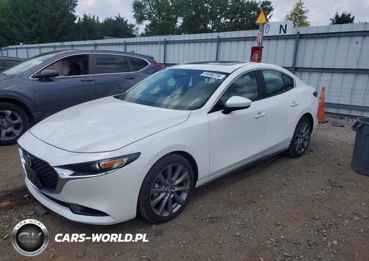 2025 Mazda 3 Preferred – zdjęcie 1 z 12