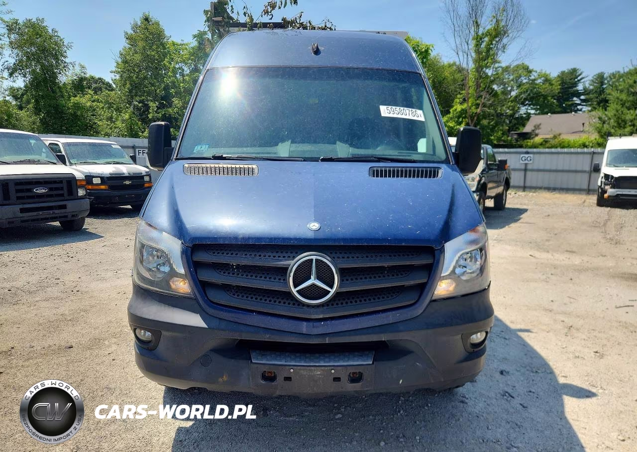 2015 Mercedes-Benz Sprinter 2500 VIN:WD3PE7CC7FP101139 - 5