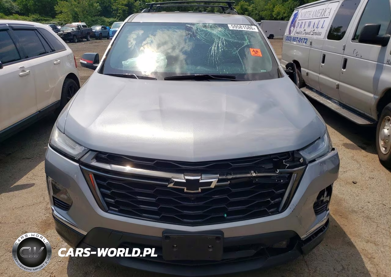 2023 Chevrolet Traverse Premier VIN:1GNEVKKW8PJ135405 - 5