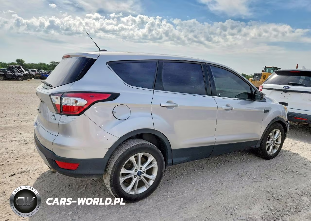 2017 Ford Escape Se VIN:1FMCU0GD9HUB87894 - 3