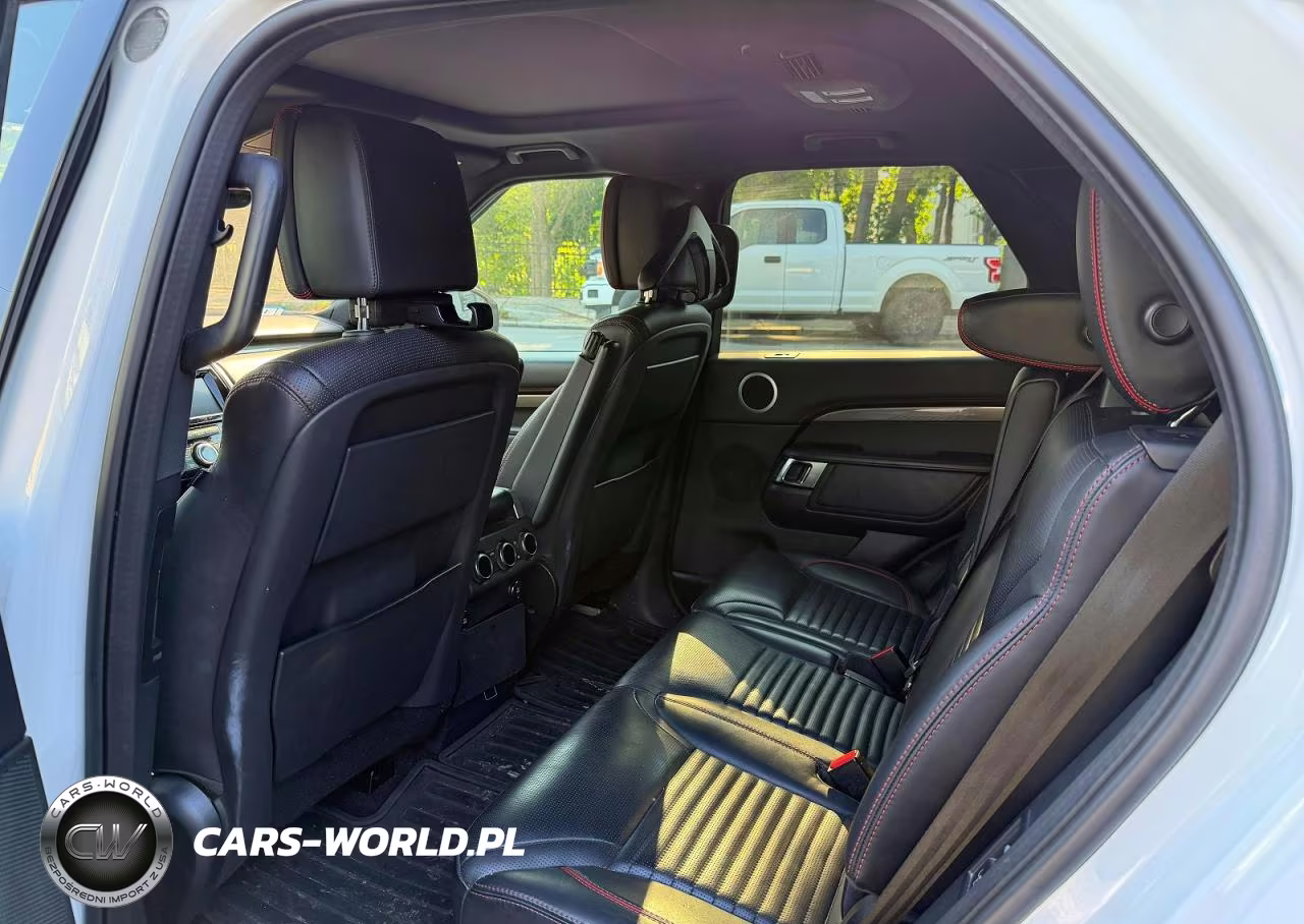2019 Land Rover Discovery Hse Luxury VIN:SALRT2RV7K2402199 - 6