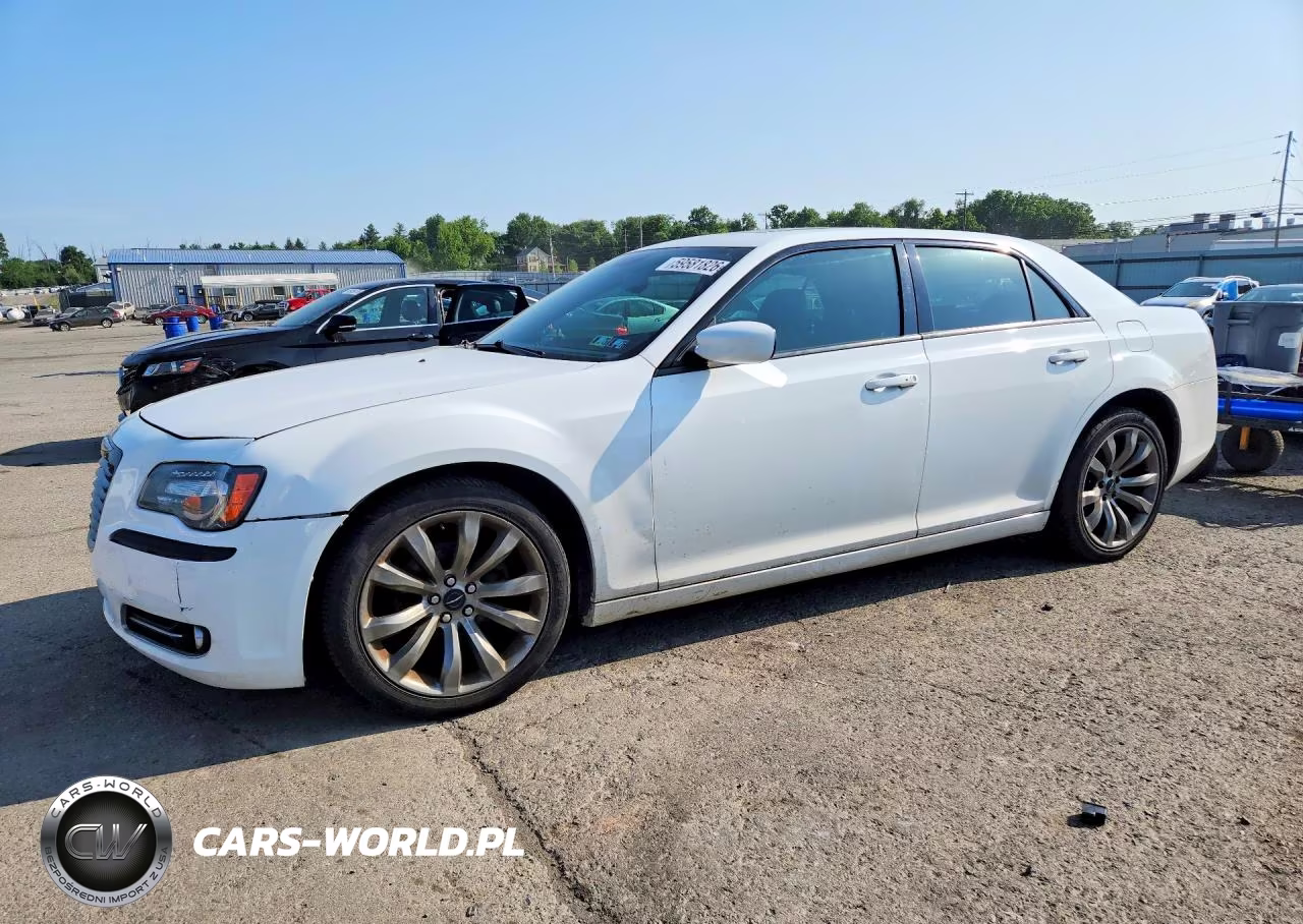 2014 Chrysler 300 S – zdjęcie 1 z 12