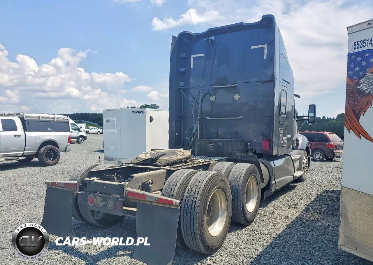 2014 Kenworth Construction T680 VIN:1XKYD49X3EJ392363 - 4