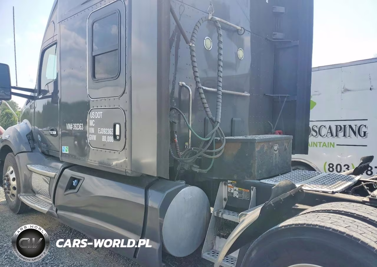 2014 Kenworth Construction T680 VIN:1XKYD49X3EJ392363 - 9