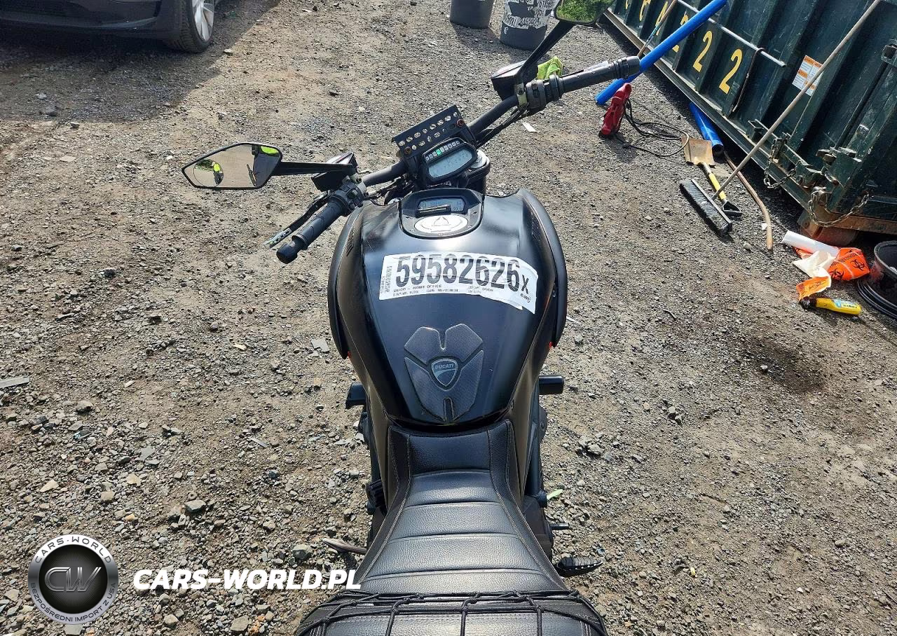 2015 Ducati Diavel VIN:ZDM13BSW7FB022099 - 6