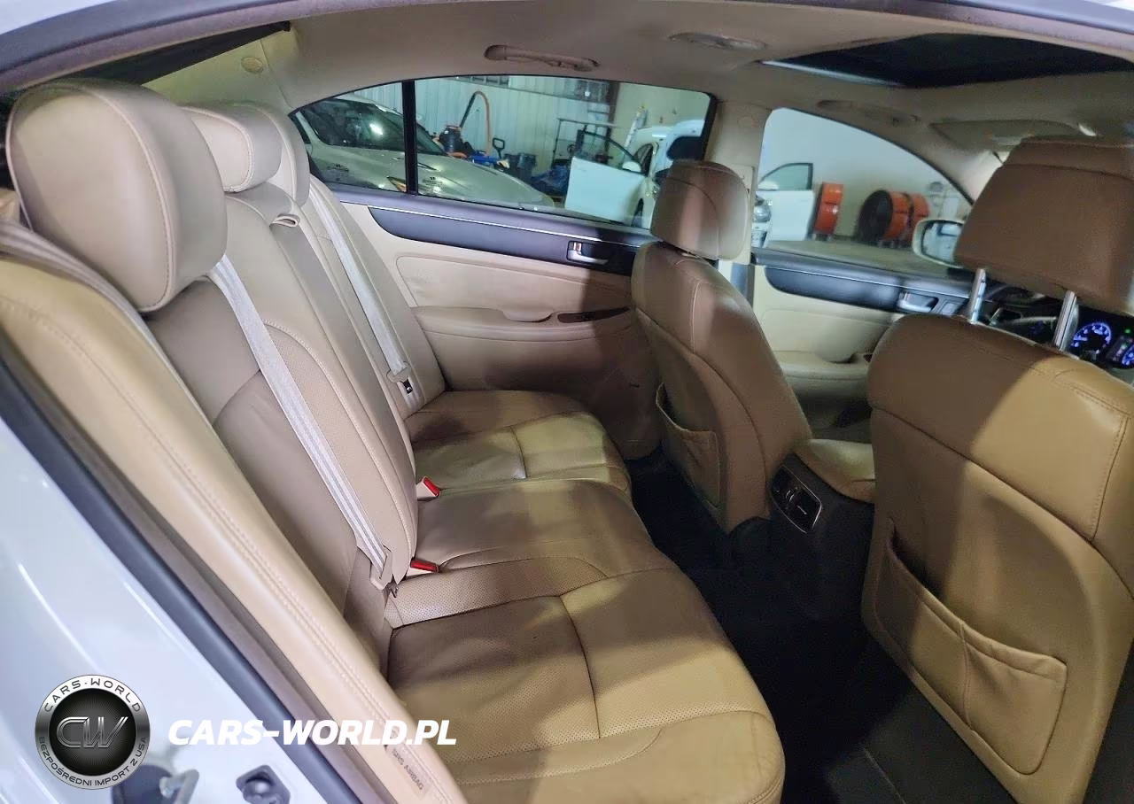 2013 Hyundai Genesis 3.8L VIN:KMHGC4DD1DU220915 - 10