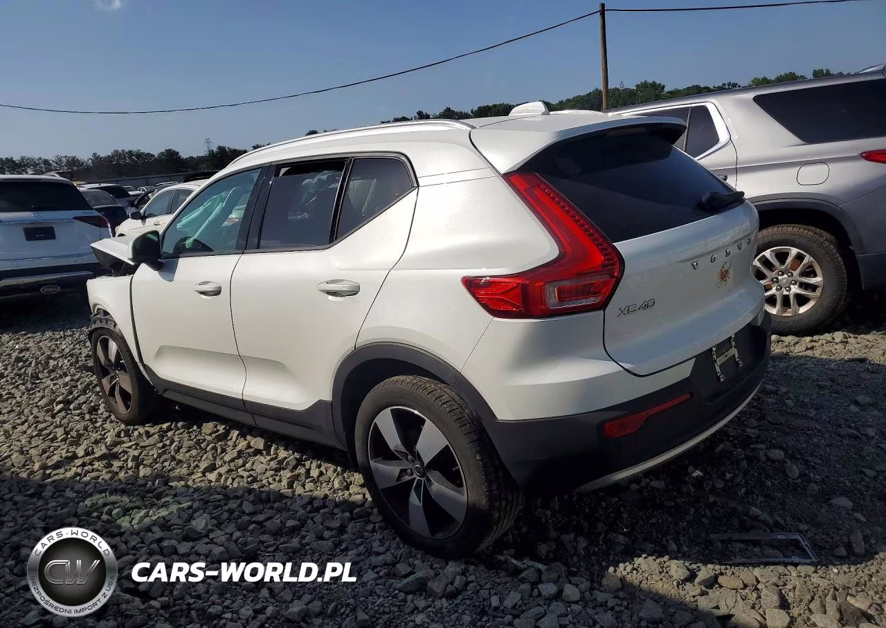 2021 Volvo Xc40 T5 Momentum VIN:YV4162UK2M2465235 - 2