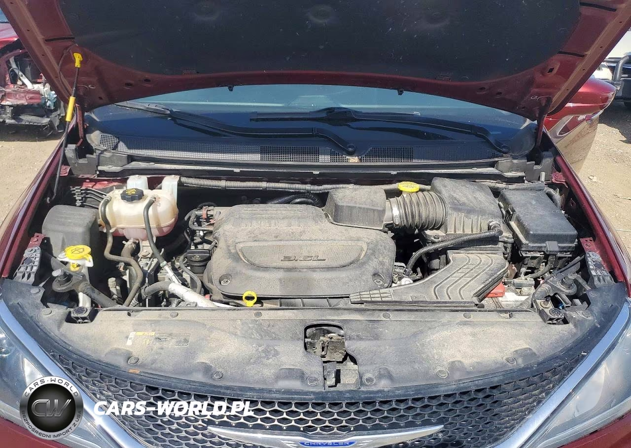 2019 Chrysler Pacifica Touring L Plus VIN:2C4RC1EG3KR722128 - 12