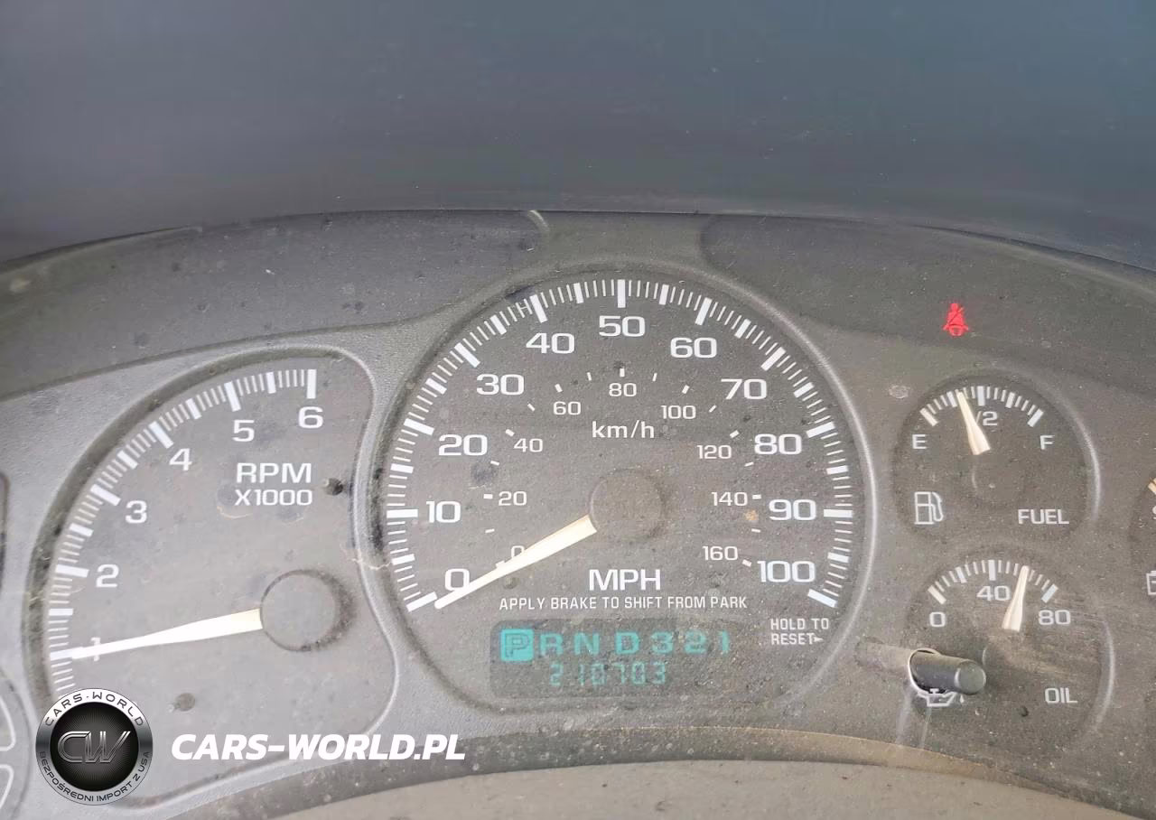 2002 Chev Suburban VIN:1GNEC16Z82J230852 - 9