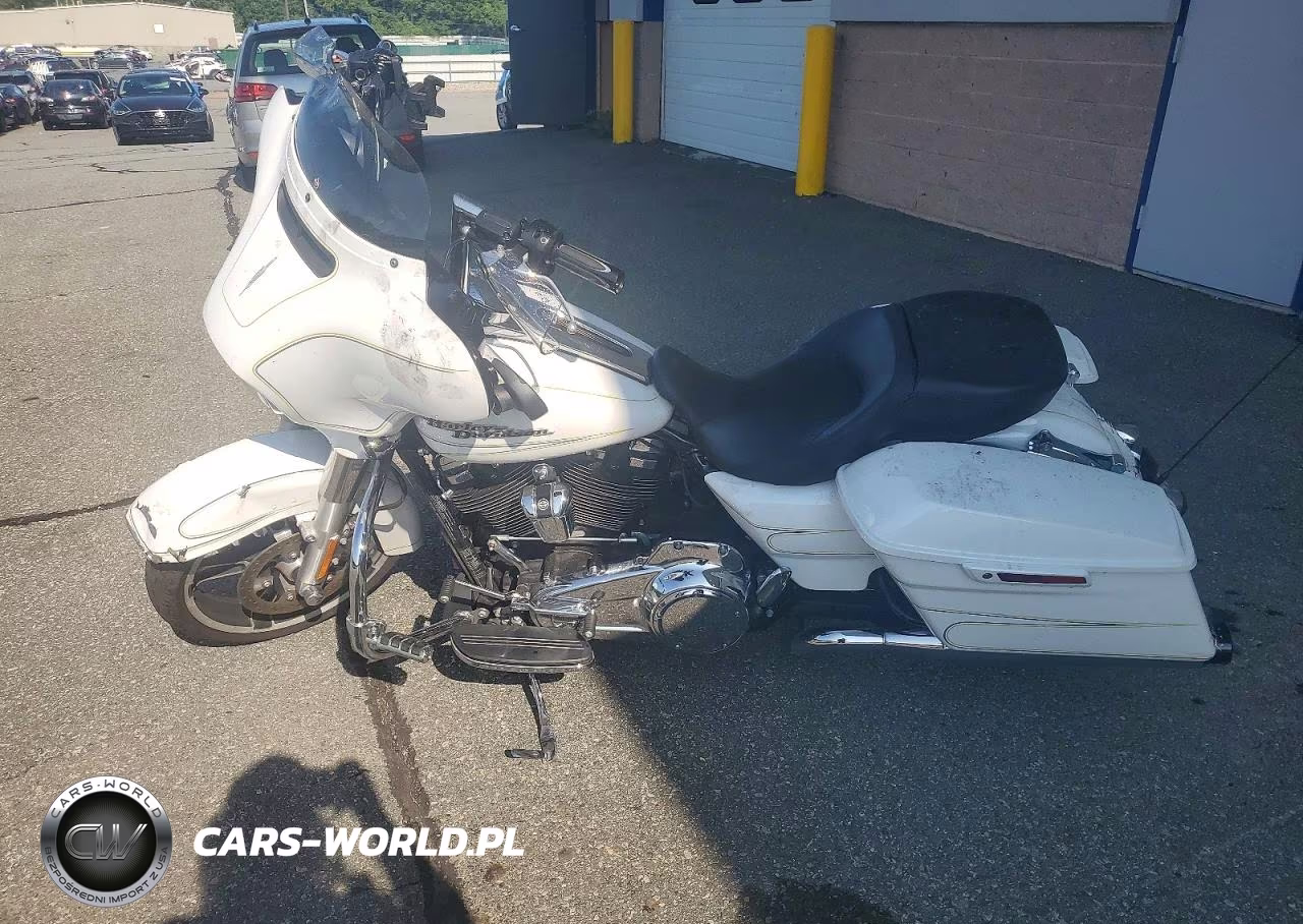 2017 Harley-Davidson Flhxs Street Glide Special VIN:1HD1KRC1XHB617931 - 3