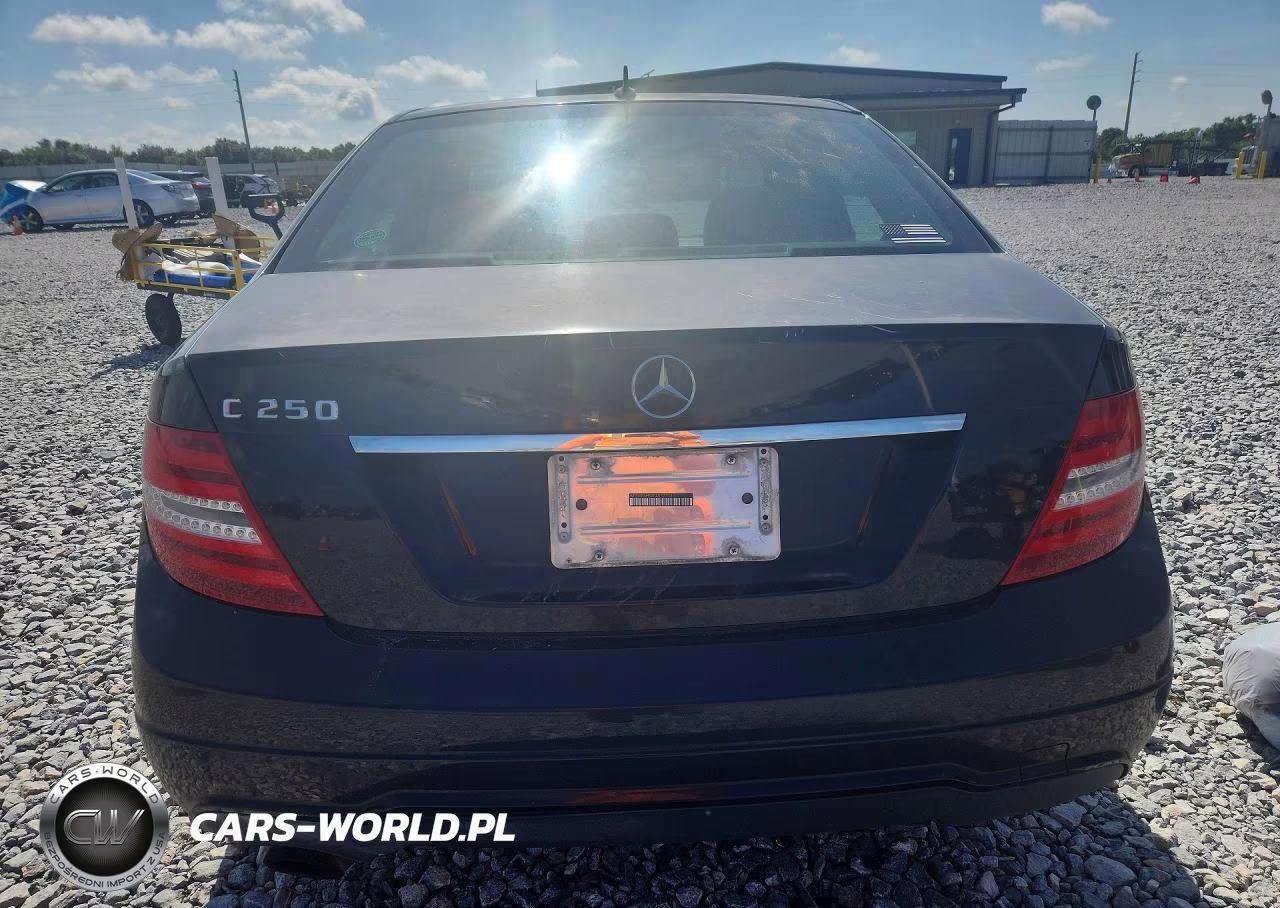 2014 Mercedes-Benz C 250 VIN:WDDGF4HB2EA937711 - 6