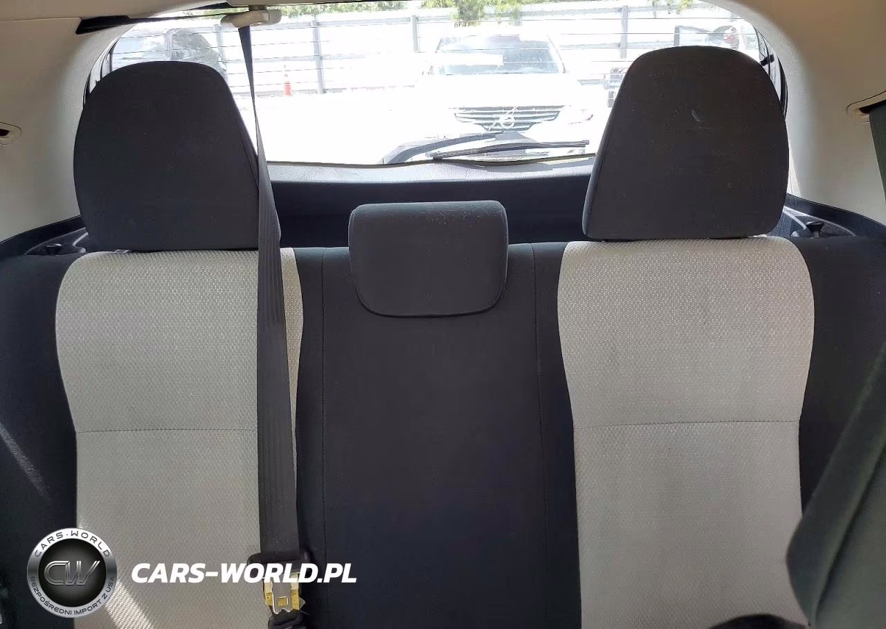 2013 Toyota Yaris 3-Door L VIN:JTDJTUD30DD556119 - 10